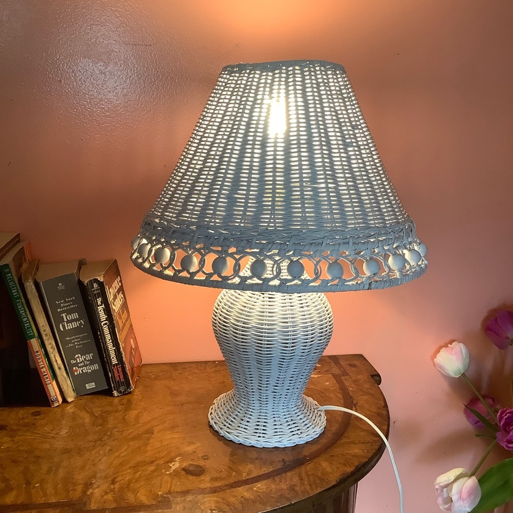 Vintage White Wicker 18” Table Lamp With Beaded Lamp Shade